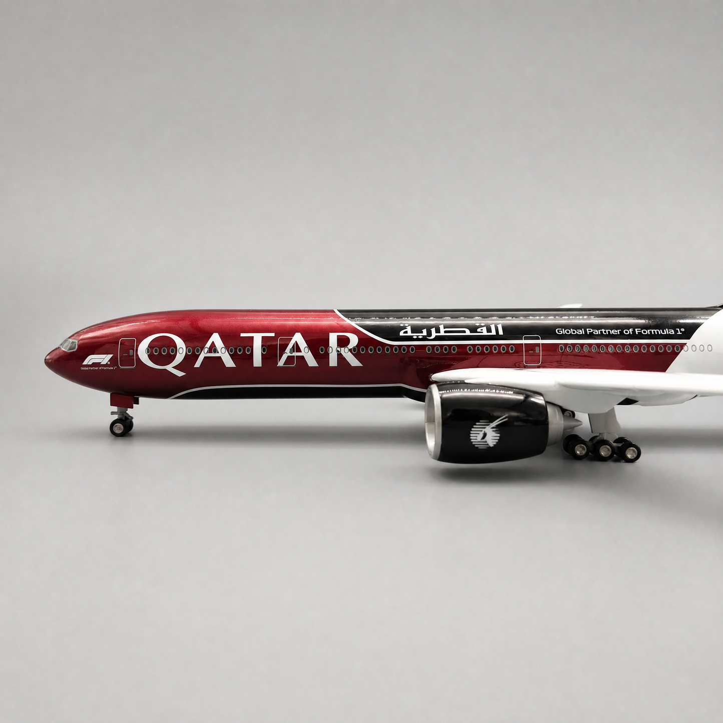 Airplane B777 | Qatar